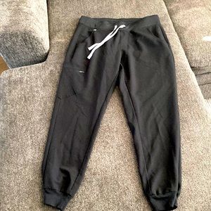 FIGS Jogger Scrub Pants with tie waist